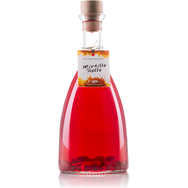Fresco liquore montano dal profumo intenso di Mirtillo Rosso, dal colore rosso intenso e brillante, attrae anche per il suo intrigante aspetto con i veri mirtilli rossi in sospensione..